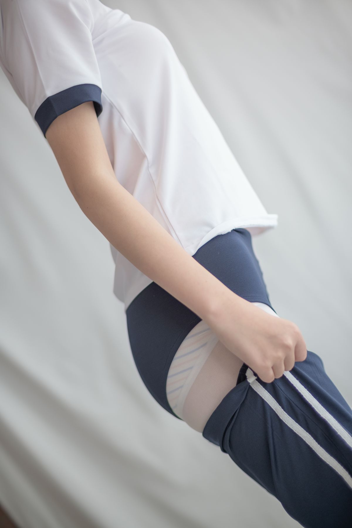 [森萝财团]R15-013白丝运动少女-COSPLAY