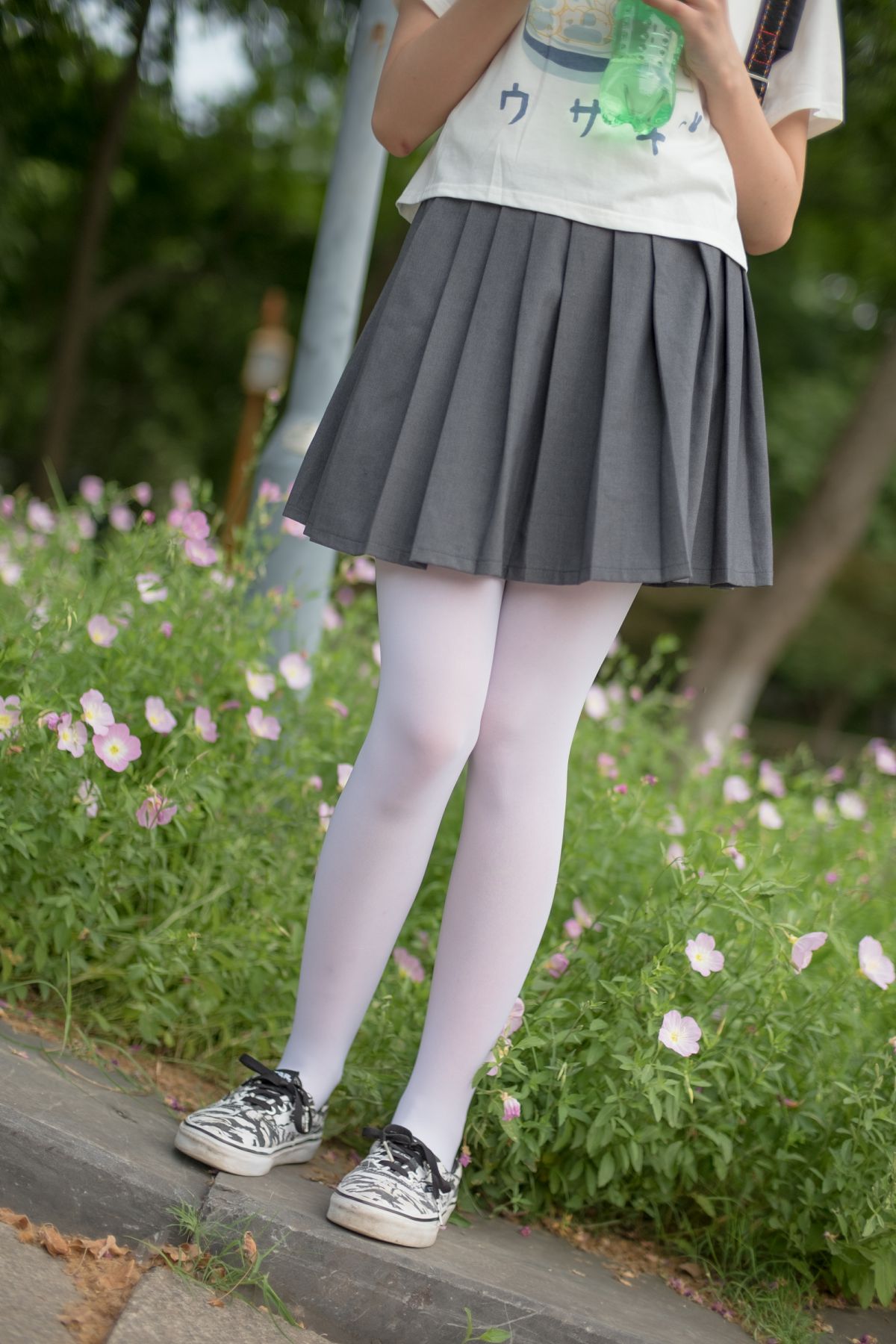 [森萝财团]R15-014白丝妹妹游园-COSPLAY