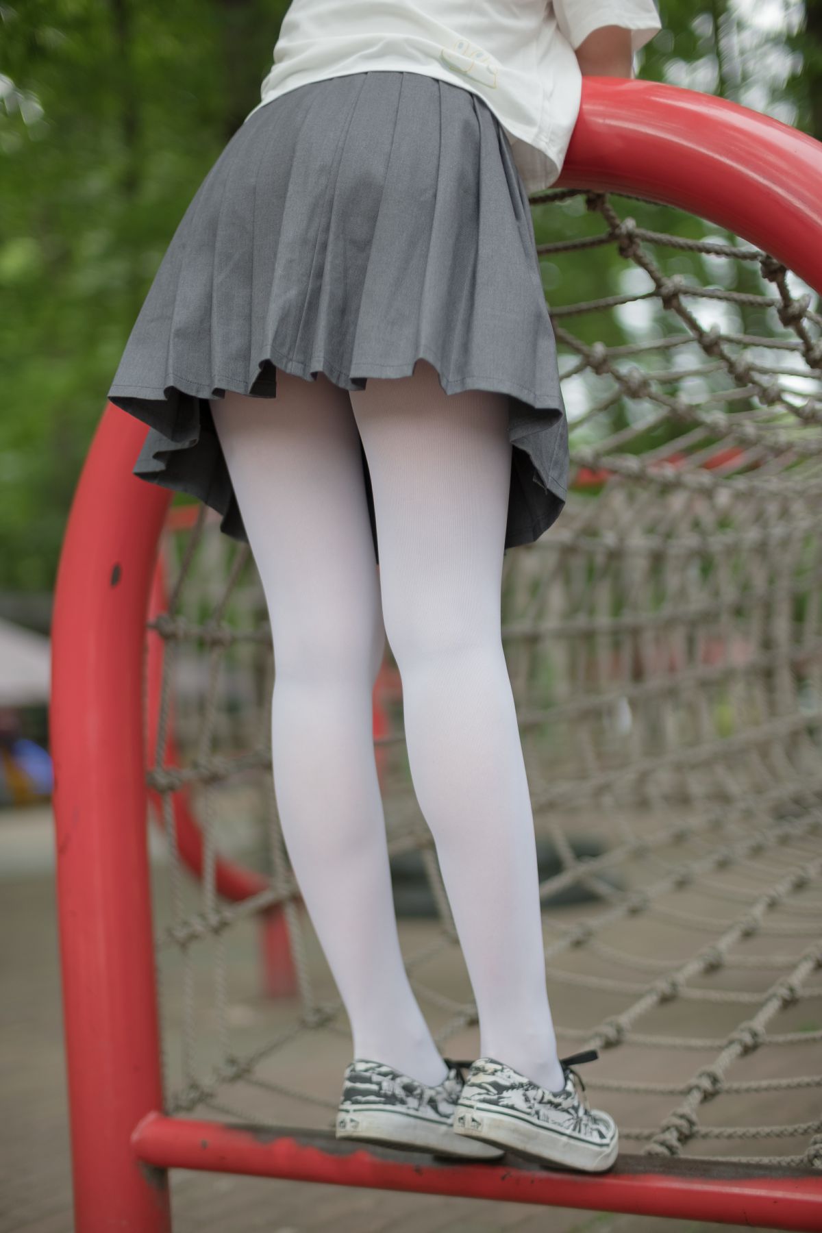 [森萝财团]R15-014白丝妹妹游园-COSPLAY