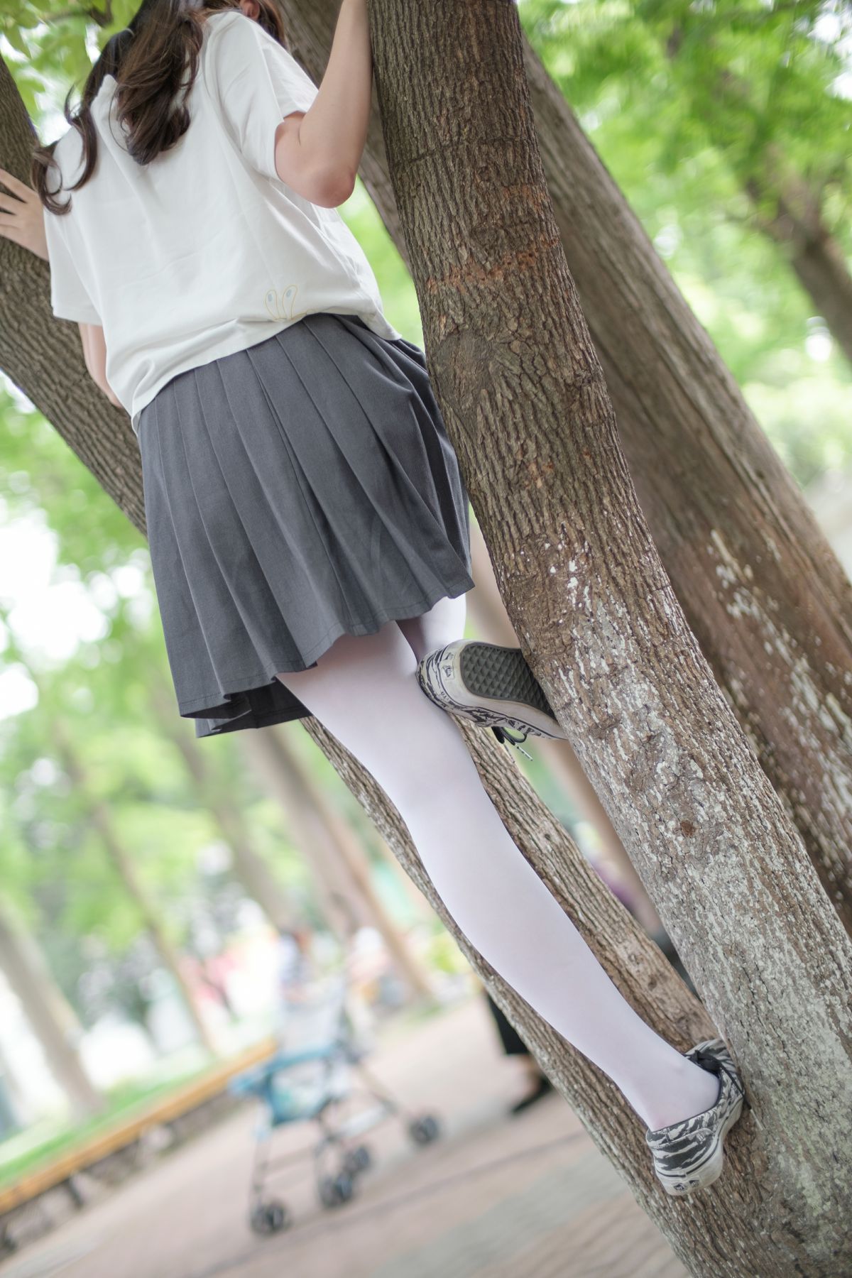 [森萝财团]R15-014白丝妹妹游园-COSPLAY