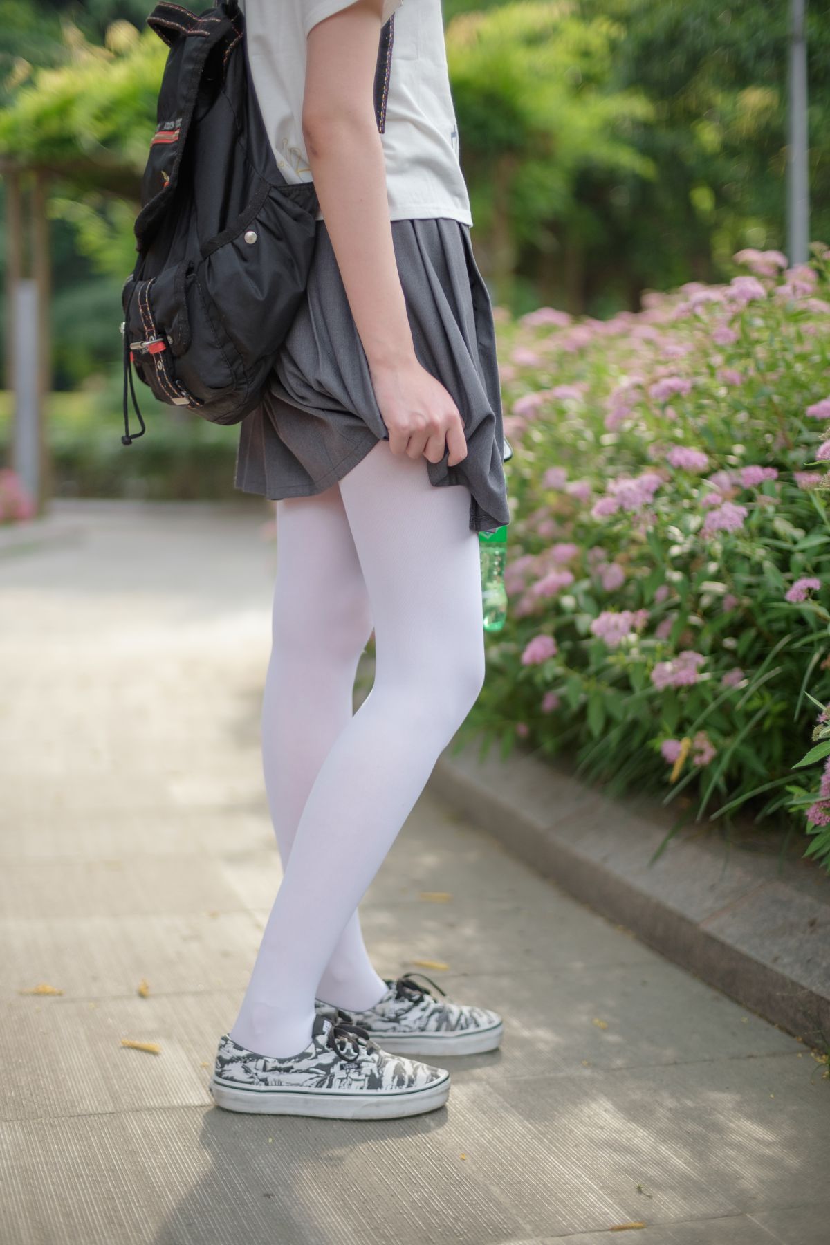 [森萝财团]R15-014白丝妹妹游园-COSPLAY