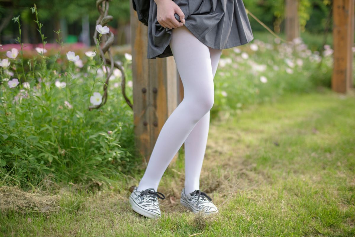 [森萝财团]R15-014白丝妹妹游园-COSPLAY