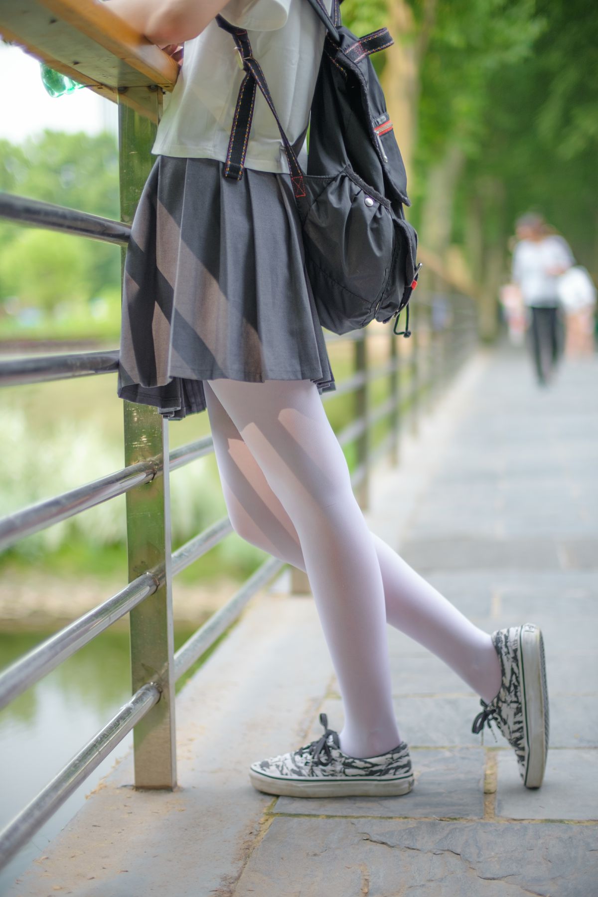 [森萝财团]R15-014白丝妹妹游园-COSPLAY