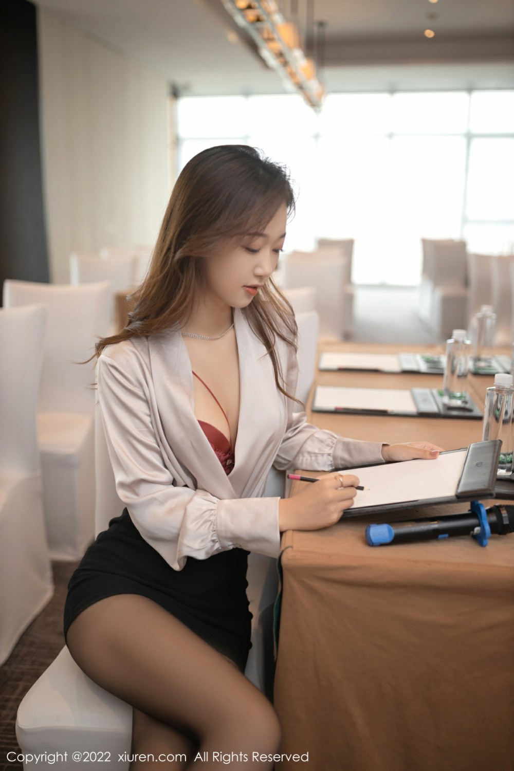 [XiuRen秀人网]No4485唐安琪性感主持人-[秀人套图]