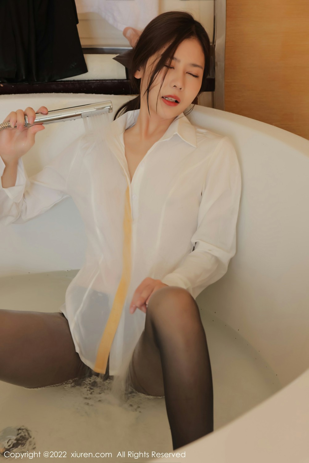 [XiuRen秀人网]No4472尹甜甜私人女管家-[秀人套图]