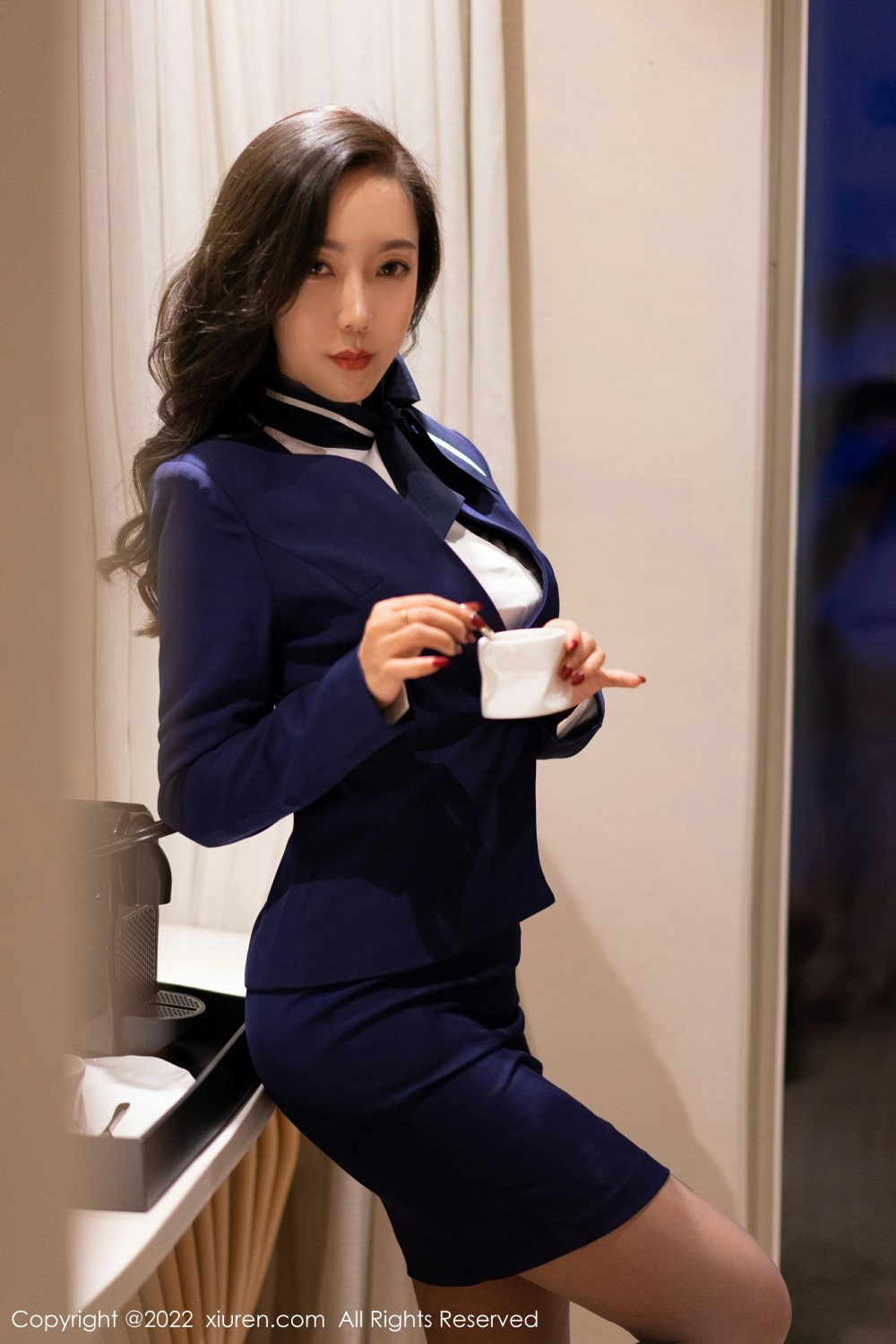 [XiuRen秀人网]No4478艾静香性感制服-[秀人套图]