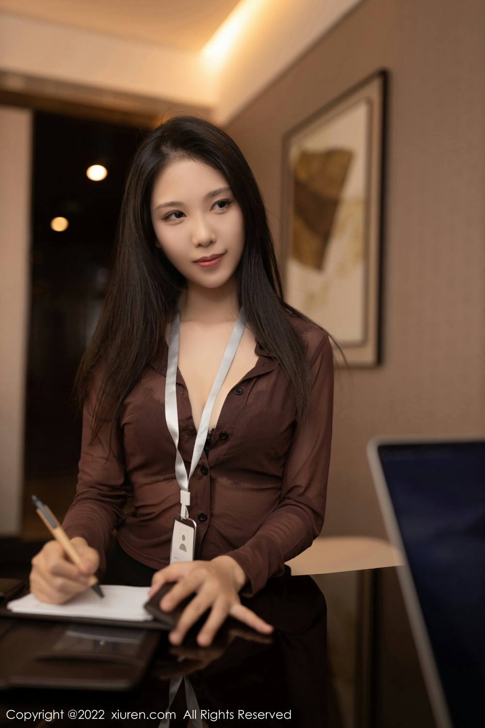 [XiuRen秀人网]No4479抖娘利世性感秘书-[秀人套图]