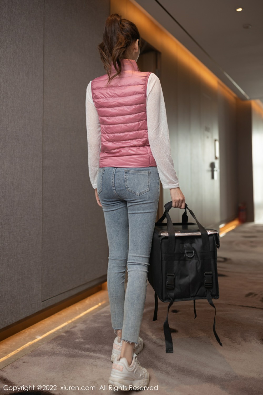 [XiuRen秀人网]No4493陆萱萱外卖配送员-[秀人套图]