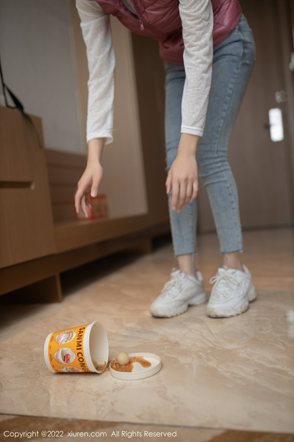 [XiuRen秀人网]No4493陆萱萱外卖配送员-[秀人套图]