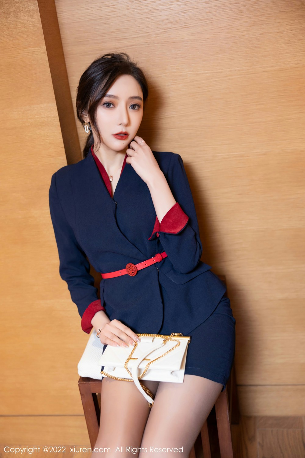 [XiuRen秀人网]No4500王馨瑶yanni性感职业装-[秀人套图]