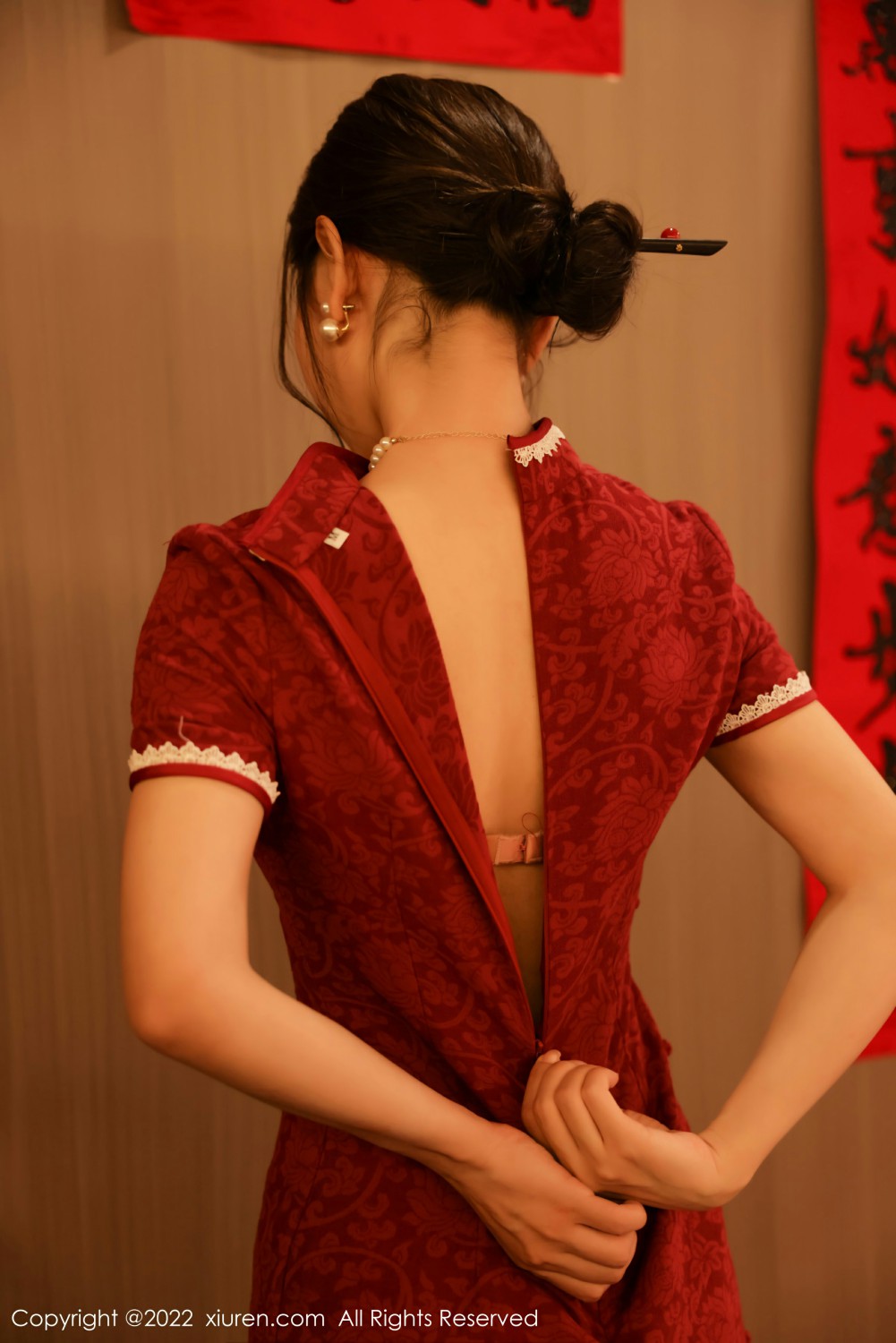 [XiuRen秀人网]No4508尹甜甜新年写真-[秀人套图]