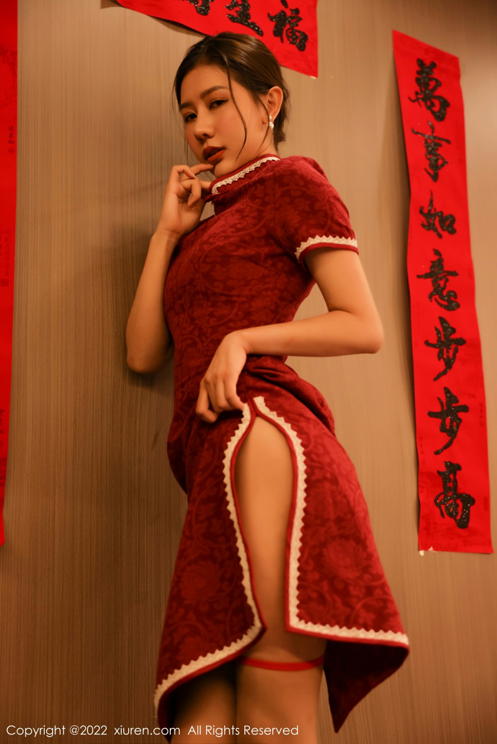 [XiuRen秀人网]No4508尹甜甜新年写真-[秀人套图]