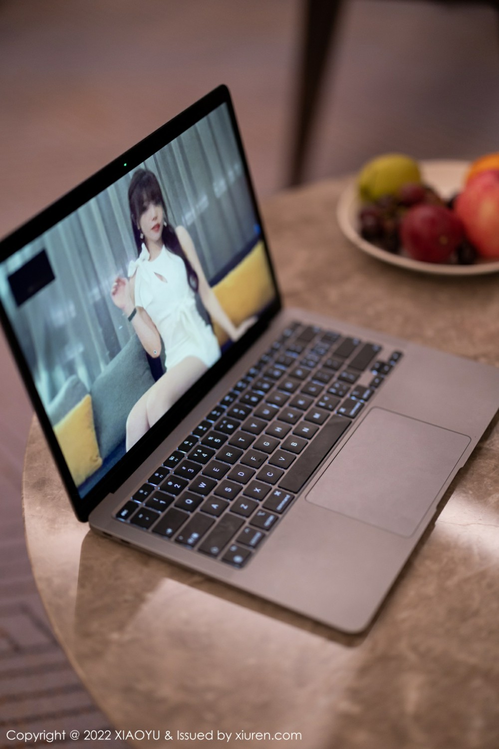 [XIAOYU语画界]VOL704芝芝Booty美腿翘臀-[秀人套图]