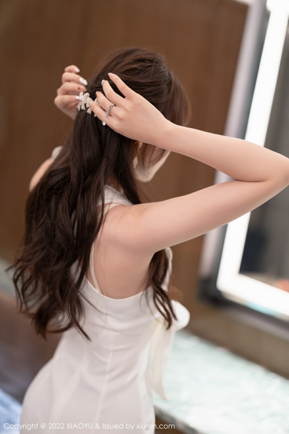 [XIAOYU语画界]VOL704芝芝Booty美腿翘臀-[秀人套图]