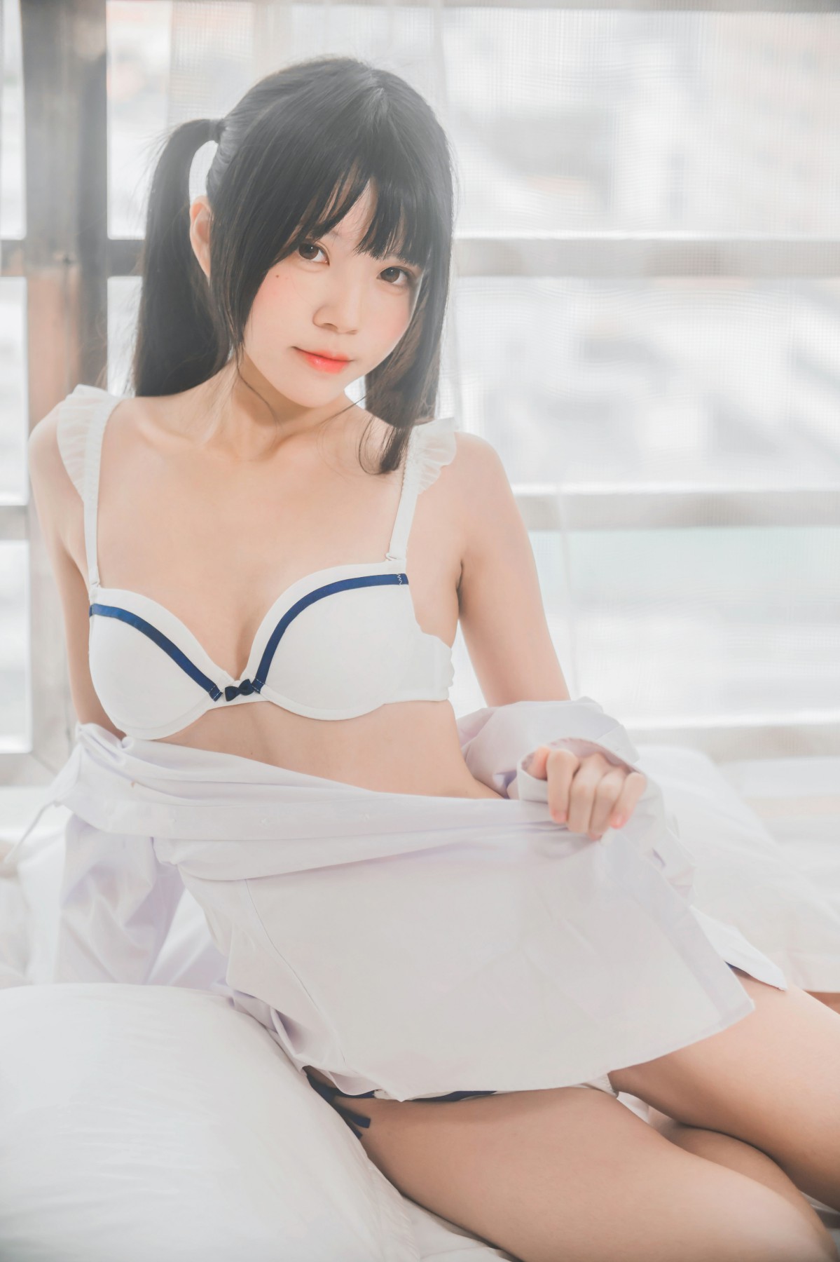 [桜桃喵]桜桃未熟-白衬衫双马尾-COSPLAY