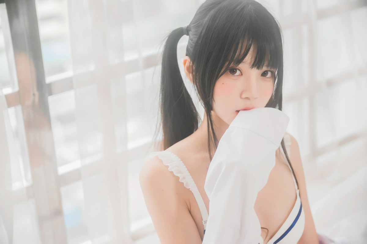 [桜桃喵]桜桃未熟-白衬衫双马尾-COSPLAY