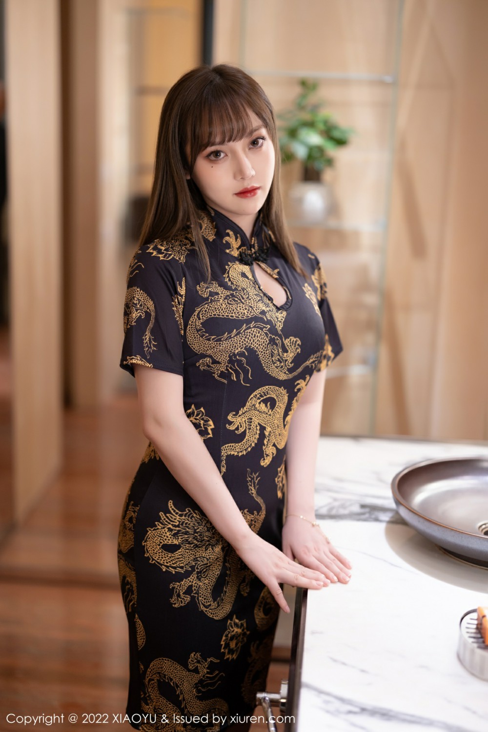 [XIAOYU语画界]VOL707豆瓣酱旗袍丝袜-[秀人套图]