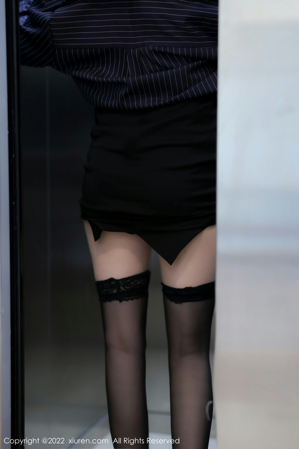 [XiuRen秀人网]No4513summer宝宝电梯艳遇-[秀人套图]