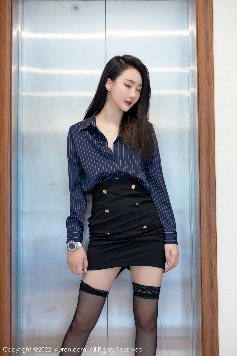 [XiuRen秀人网]No4513summer宝宝电梯艳遇-[秀人套图]