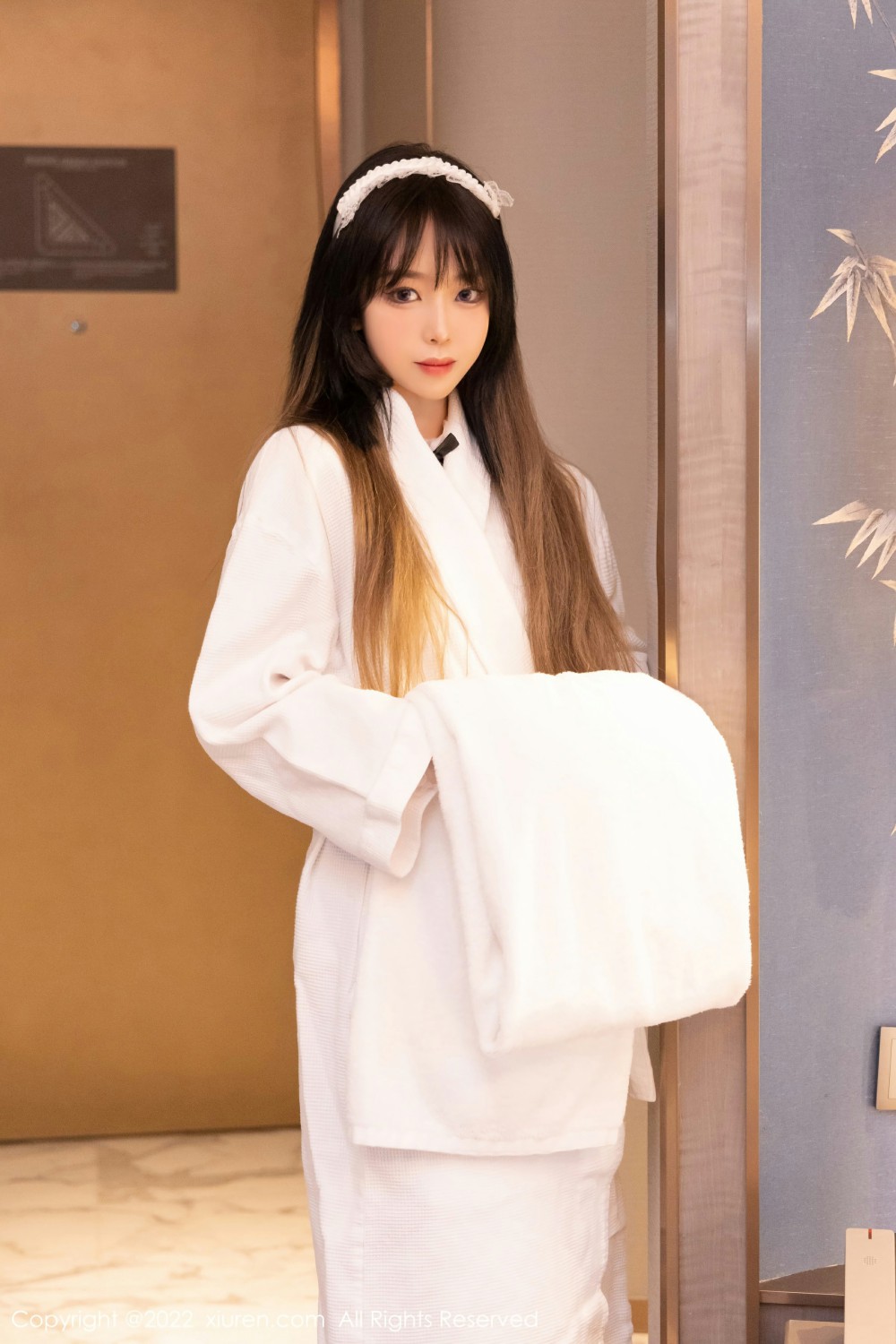 [XiuRen秀人网]No4535奶瓶极致美腿-[秀人套图]