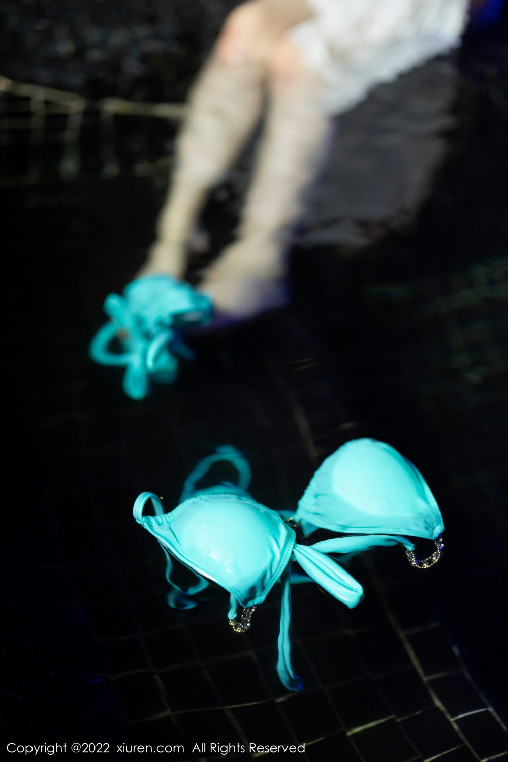 [XiuRen秀人网]No4551绮里嘉ula性感比基尼-[秀人套图]