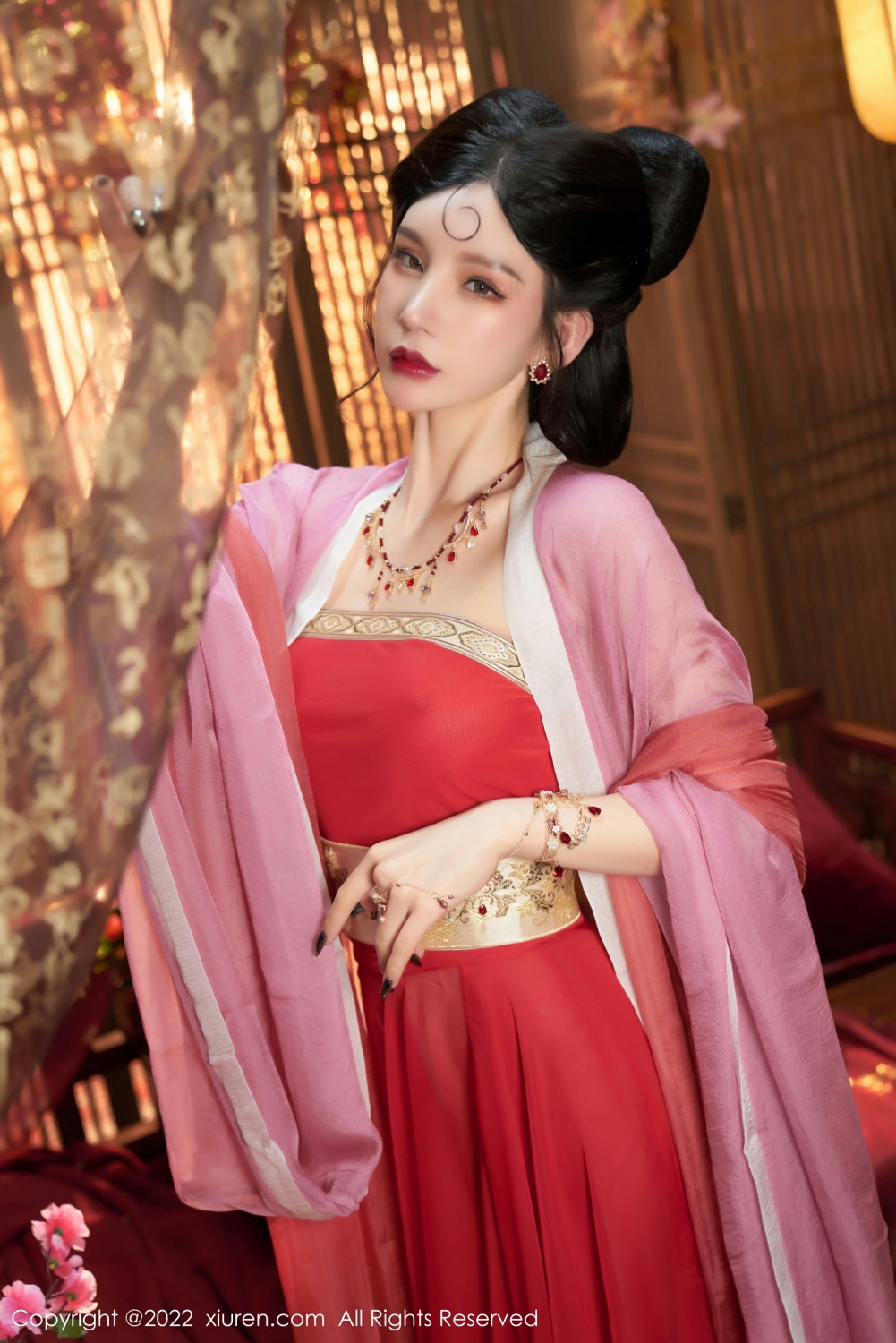 [XiuRen秀人网]No4575周于希Sally春宵苦短-[秀人套图]