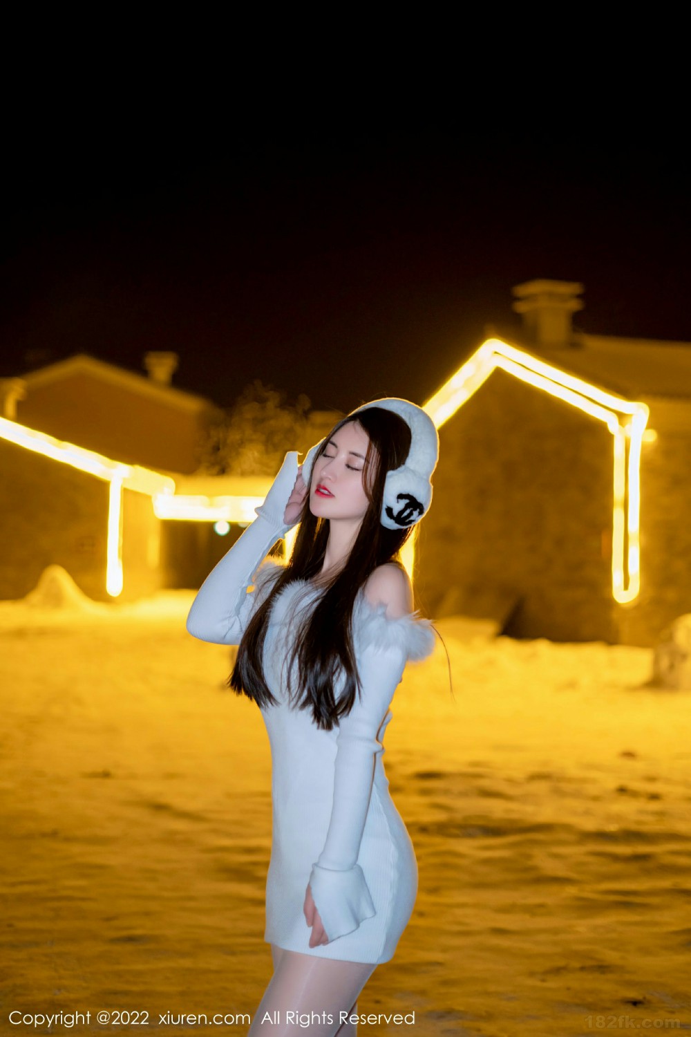 [XiuRen秀人网]No4578诗诗kiki白色蕾丝-[秀人套图]