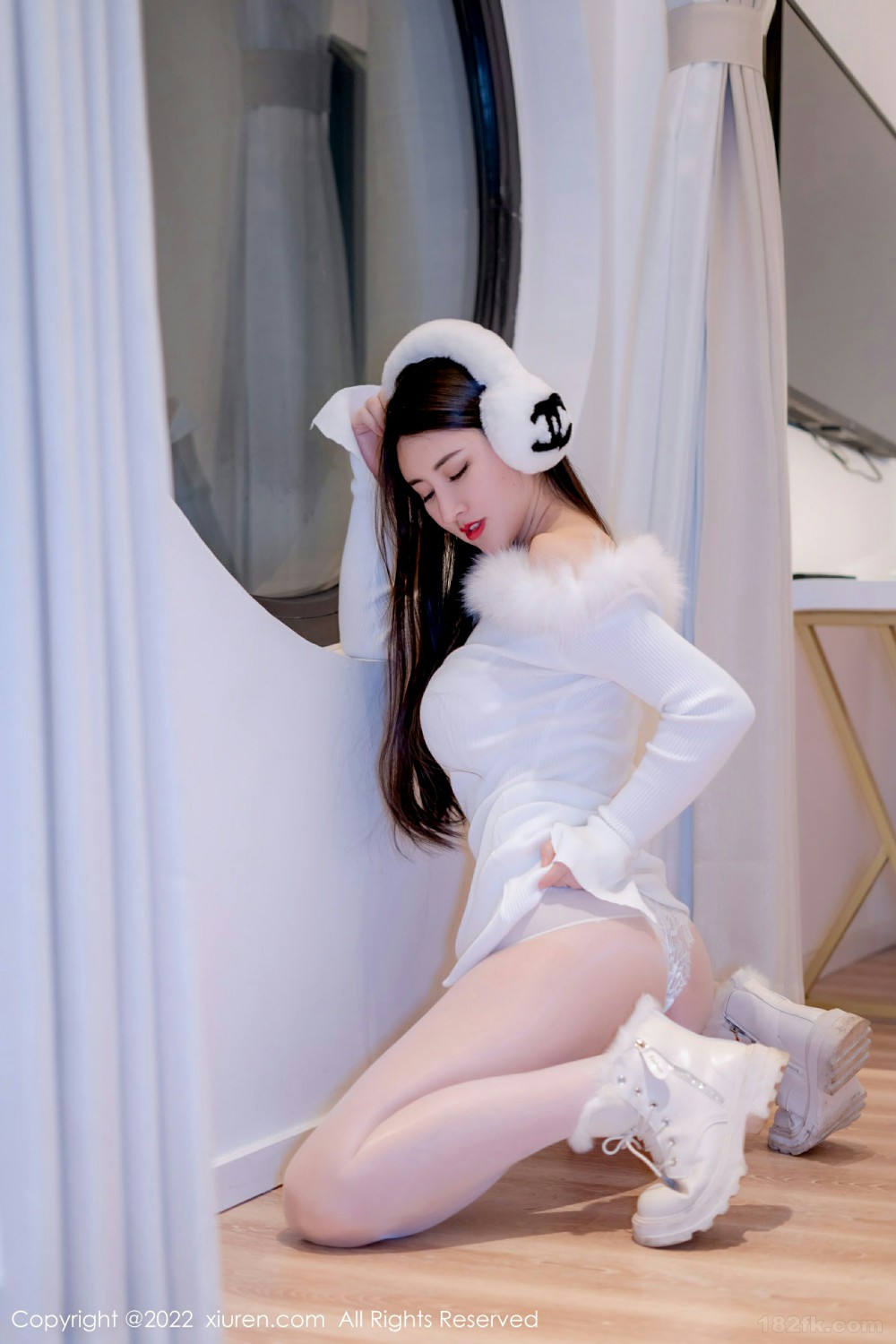 [XiuRen秀人网]No4578诗诗kiki白色蕾丝-[秀人套图]