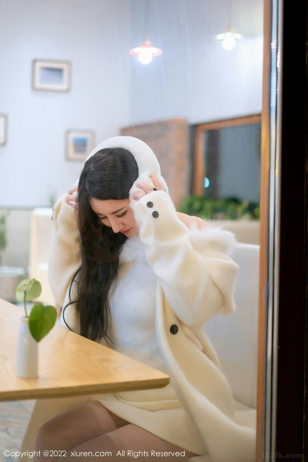 [XiuRen秀人网]No4578诗诗kiki白色蕾丝-[秀人套图]