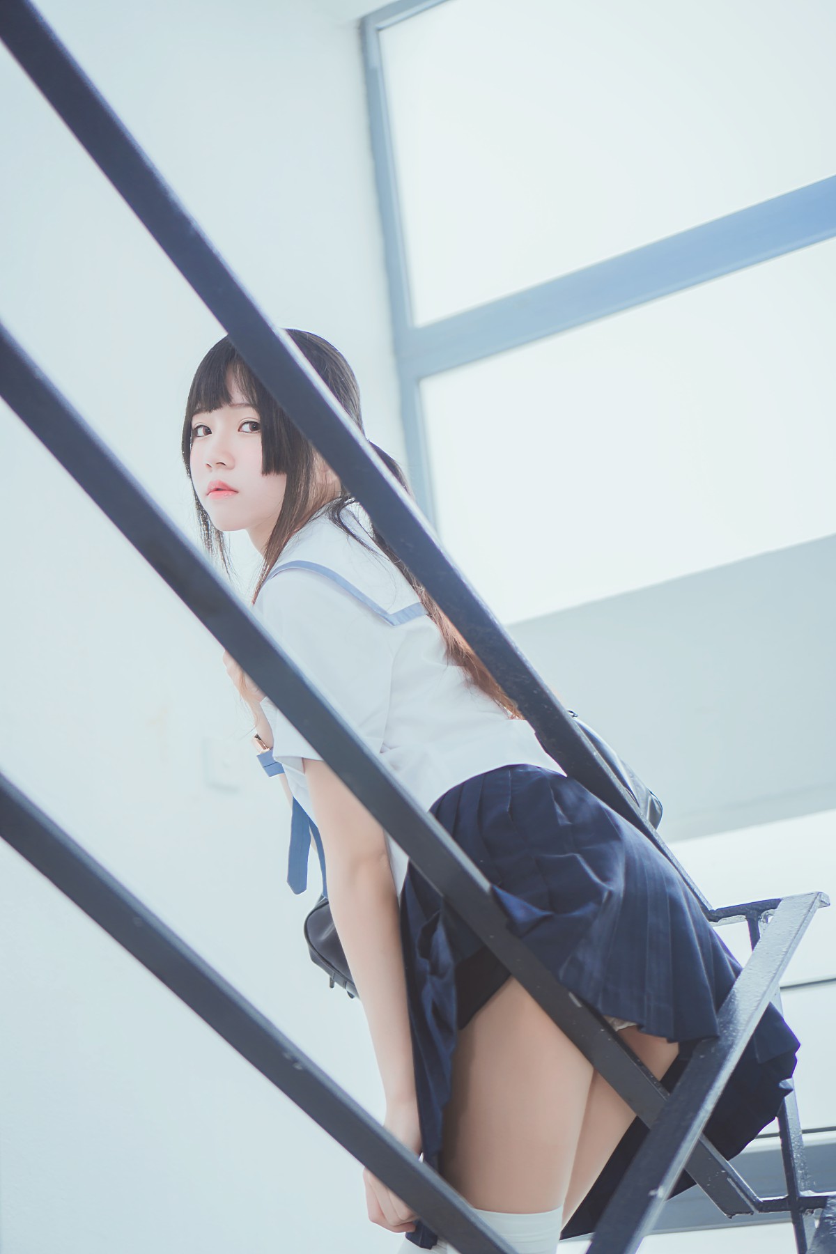萝莉风COS桜桃喵–蓝白水手服-COSPLAY