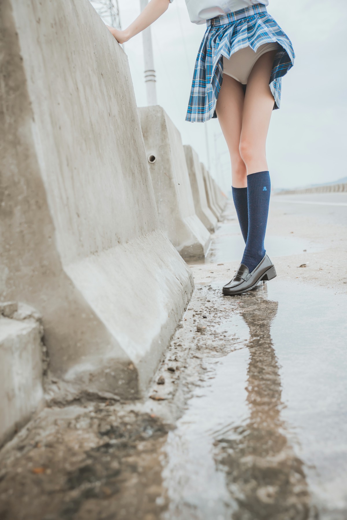 萝莉风COS桜桃喵–耳畔的风-COSPLAY