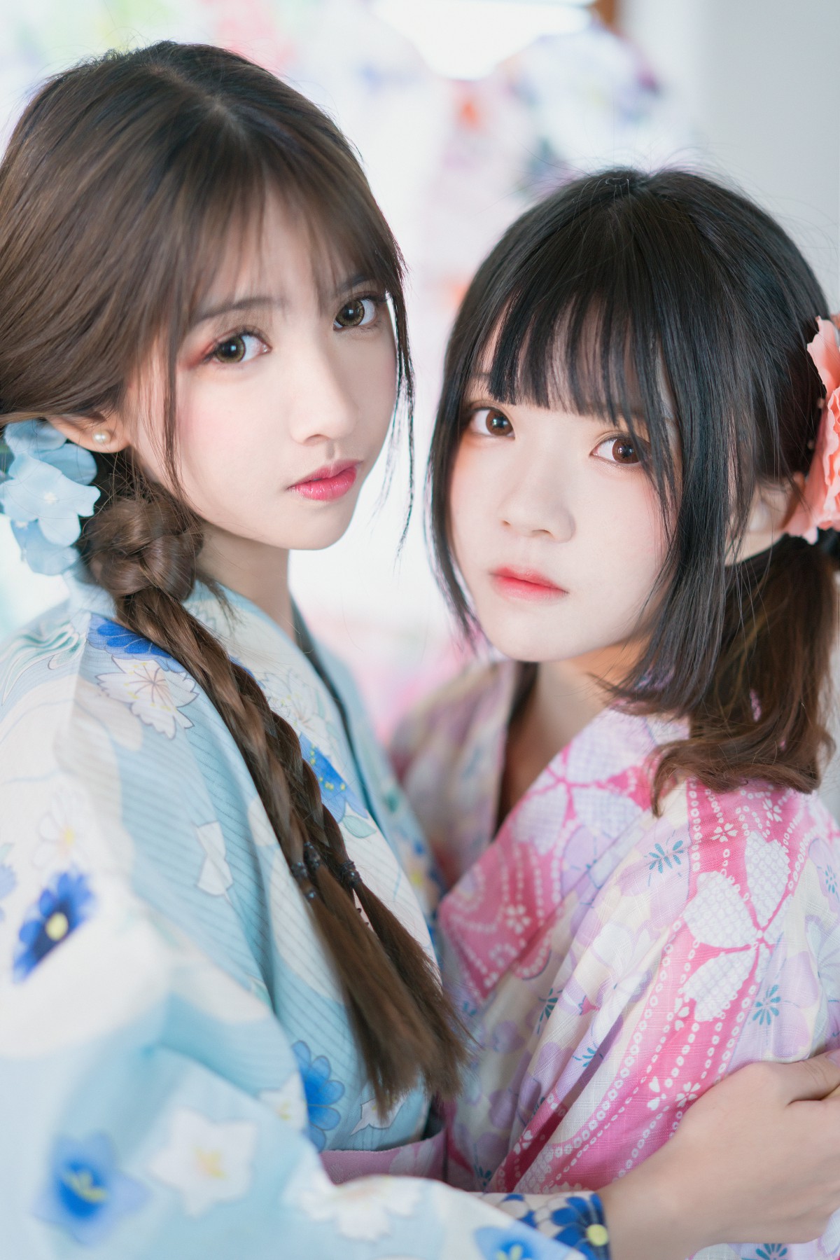 萝莉风COS桜桃喵&amp;鳗鱼霏子–百合-COSPLAY