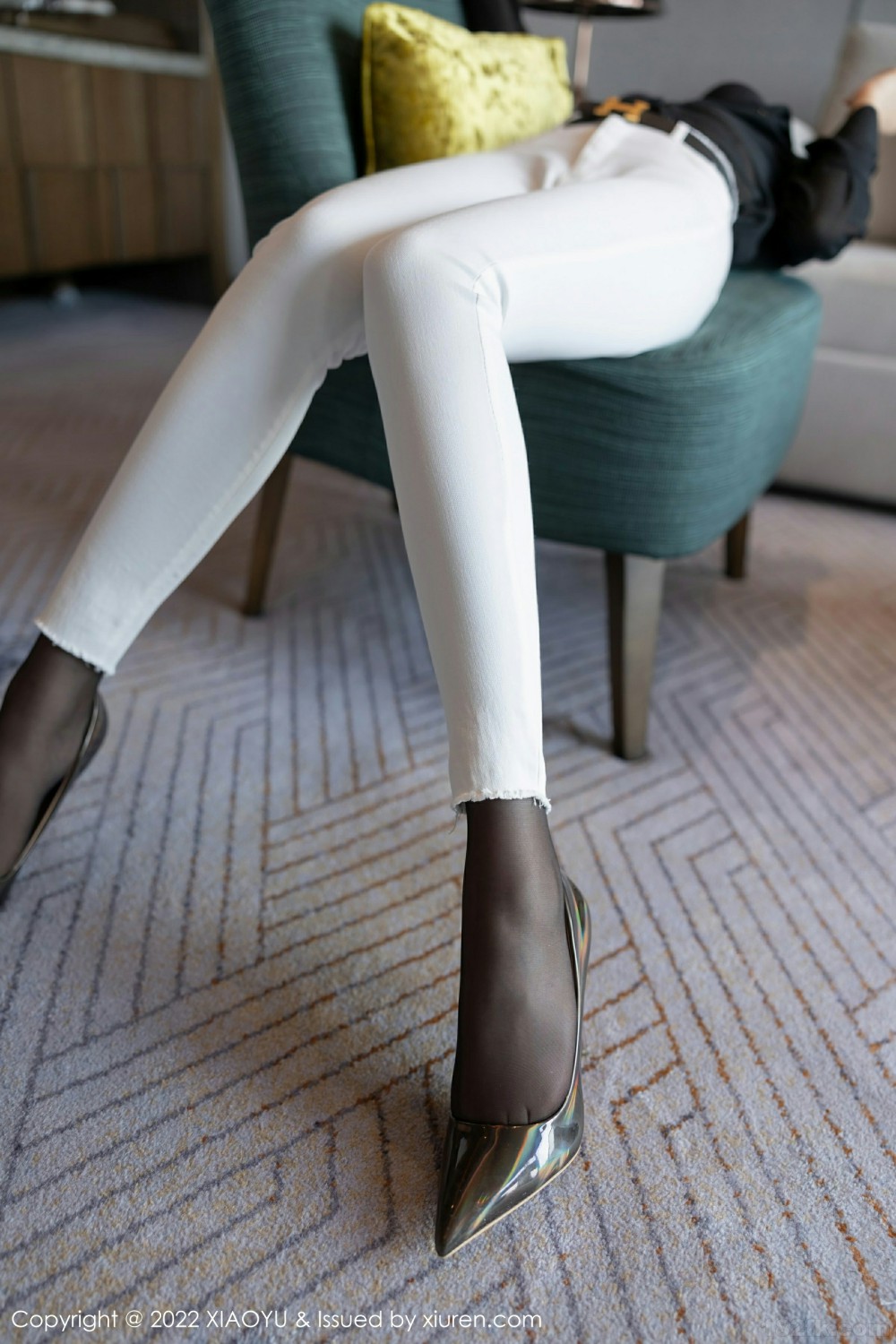 [XIAOYU语画界]VOL715芝芝Booty美腿翘臀-[秀人套图]