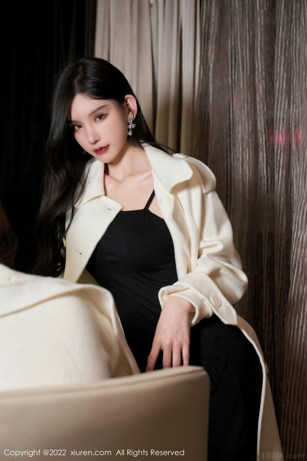 [XiuRen秀人网]No4594周于希Sally三亚写真-[秀人套图]