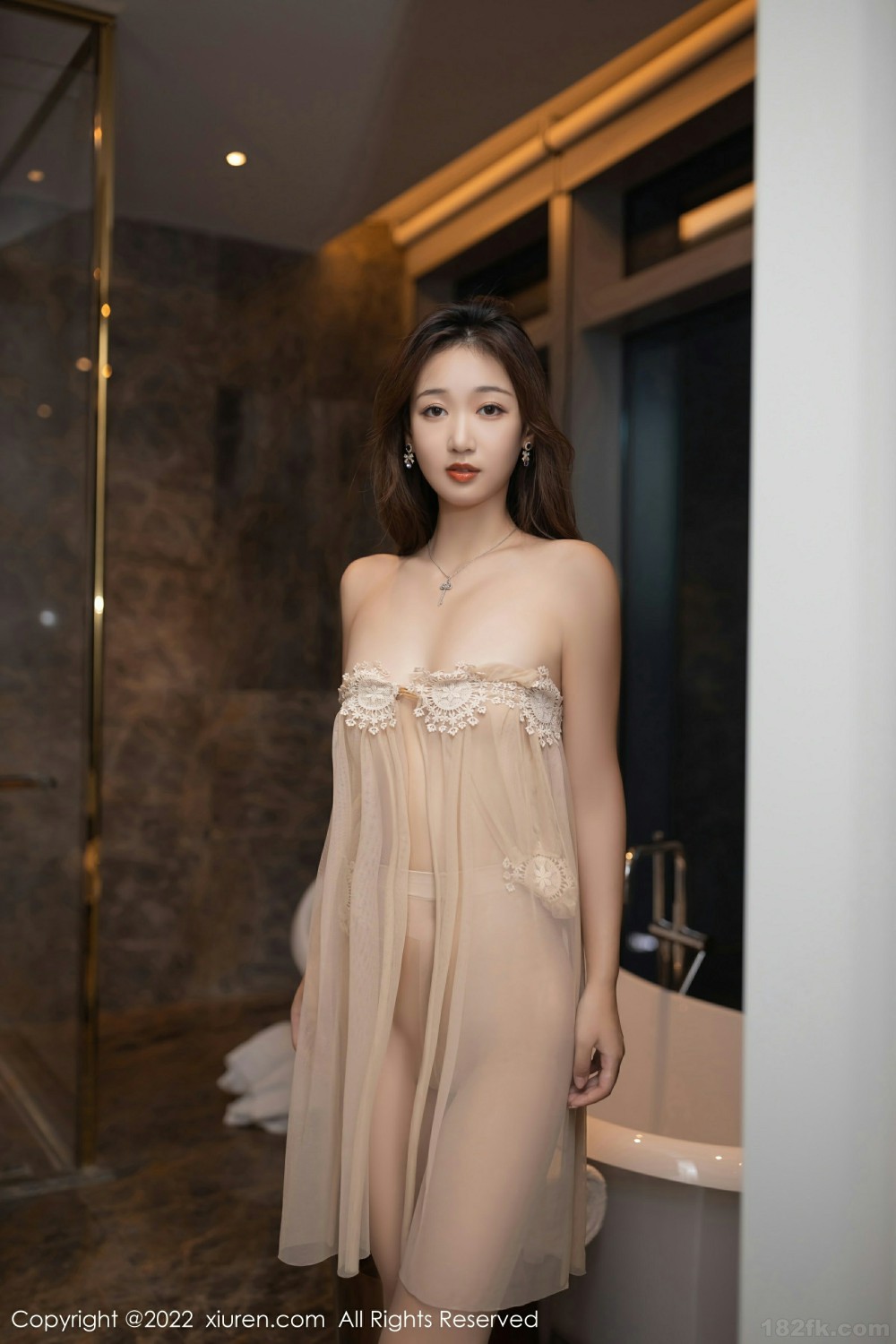 [XiuRen秀人网]No4601唐安琪性感连衣裙-[秀人套图]