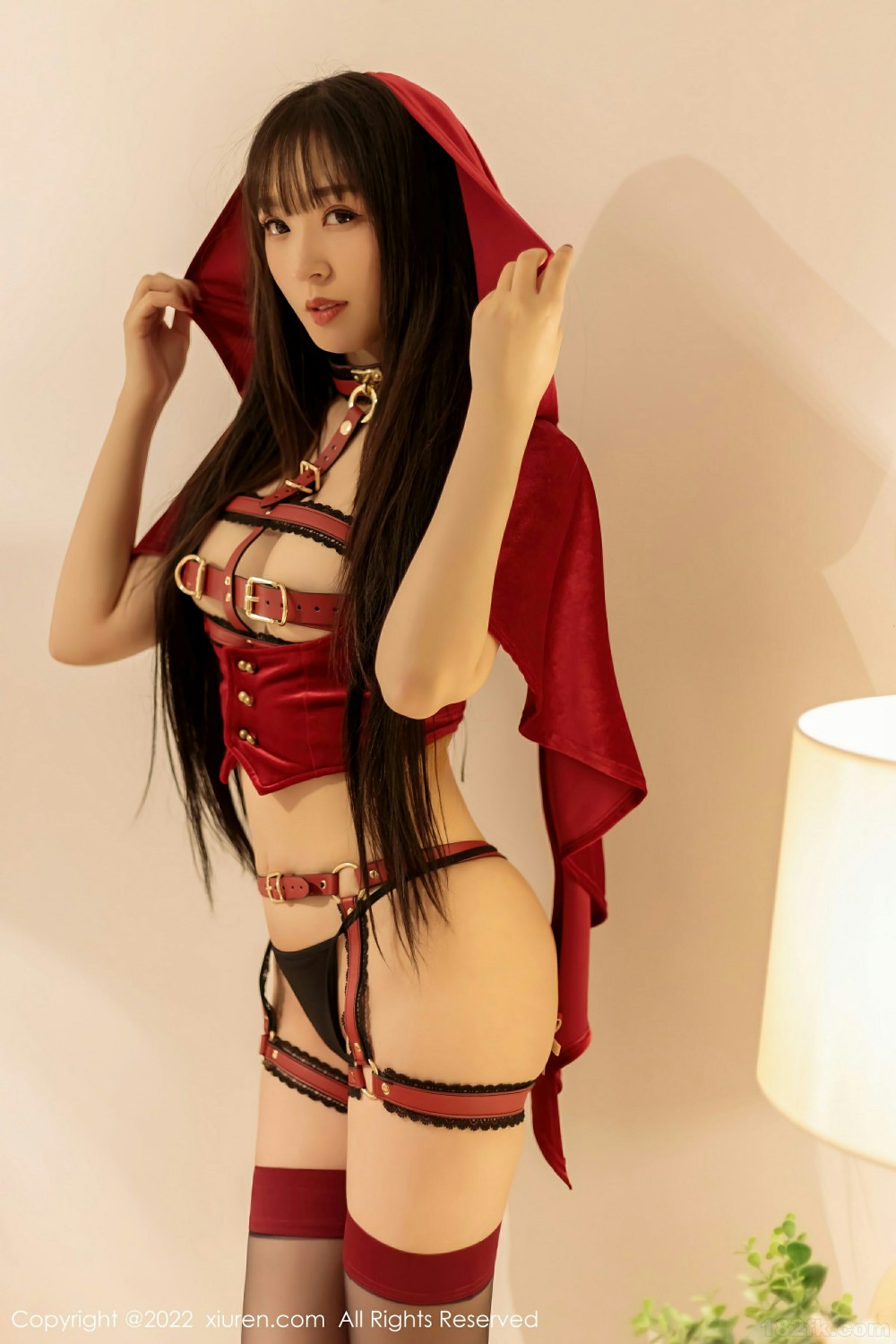 [XiuRen秀人网]No4602小波多红色外衣-[秀人套图]