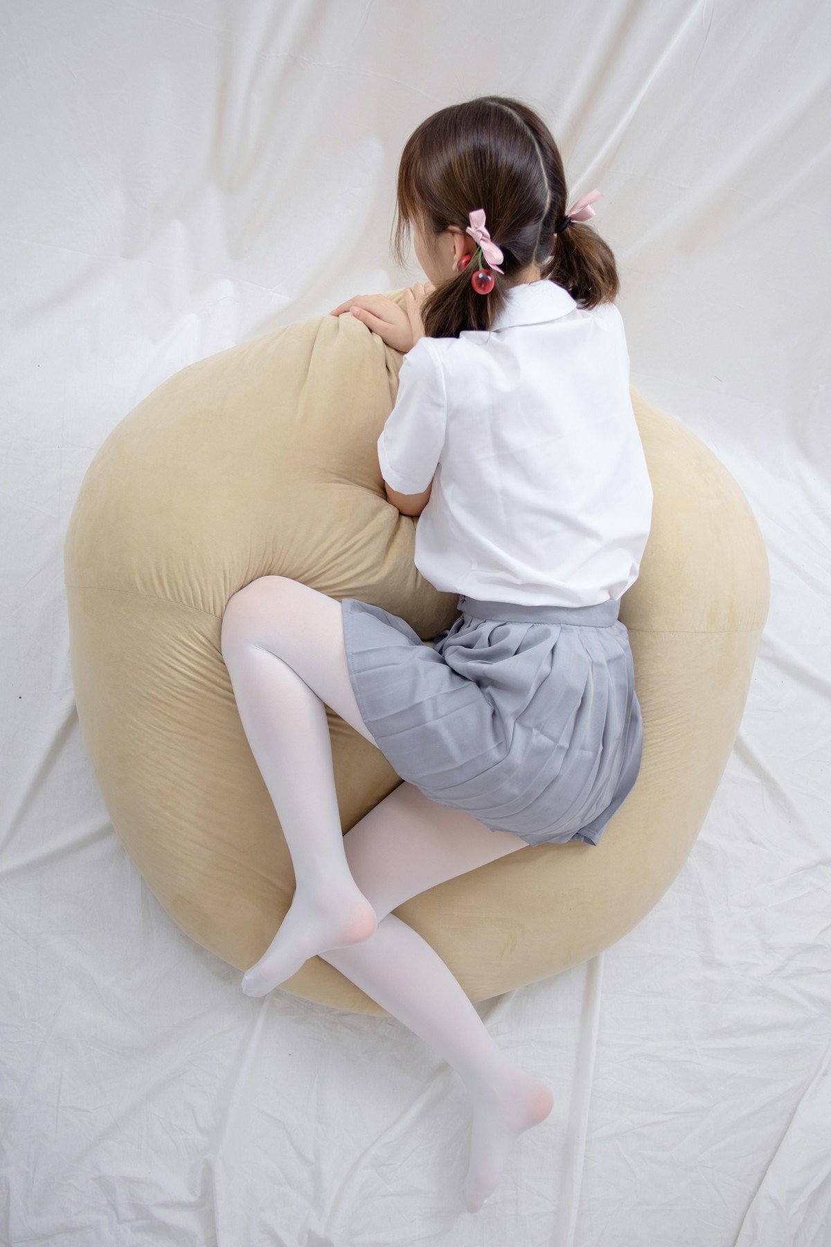 [森萝财团]R15-025白丝足控-COSPLAY