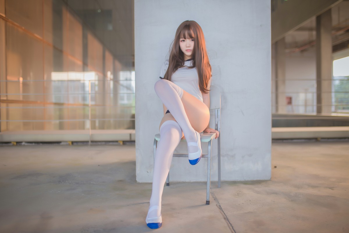 性感人气COSERYoko宅夏Cos–白丝捆绑-COSPLAY