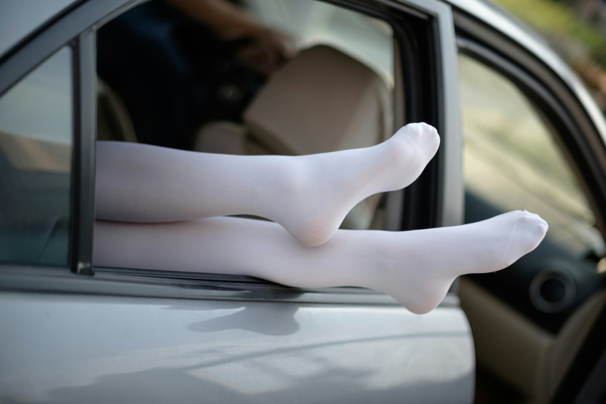 [森萝财团]R15-023白丝足控腿控-COSPLAY