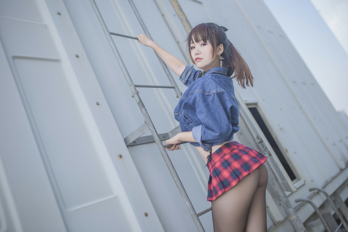 性感人气COSERYoko宅夏Cos–红色格子-COSPLAY