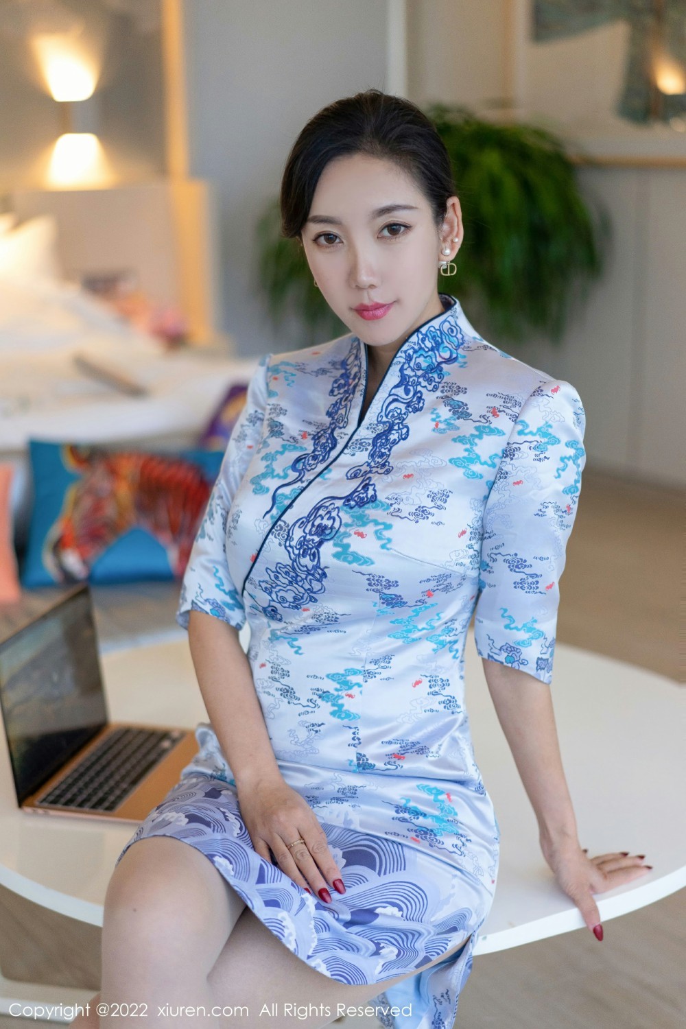 [XiuRen秀人网]No4613艾静香优雅御姐-[秀人套图]