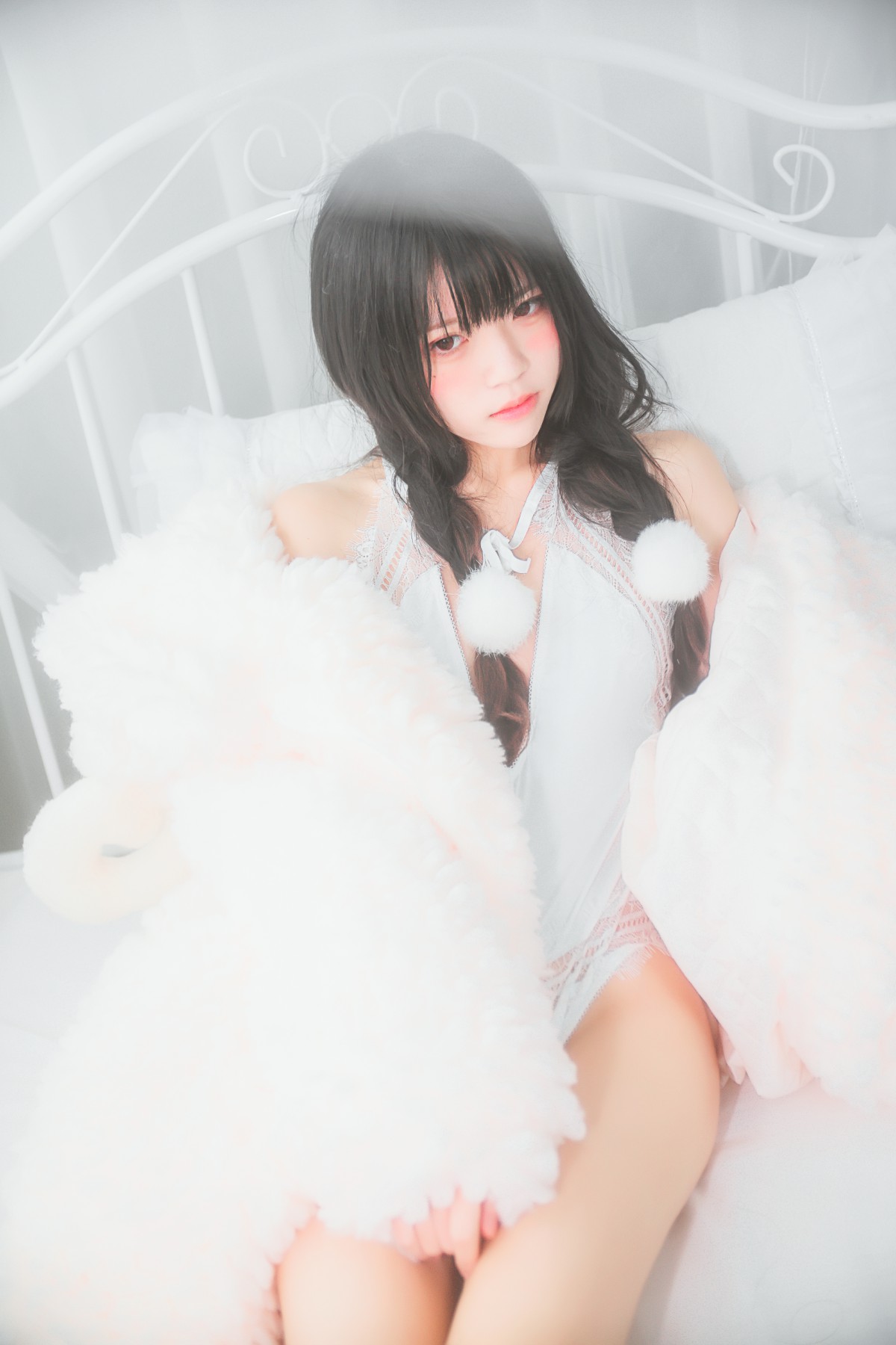 萝莉风COS桜桃喵–纯白私房-COSPLAY