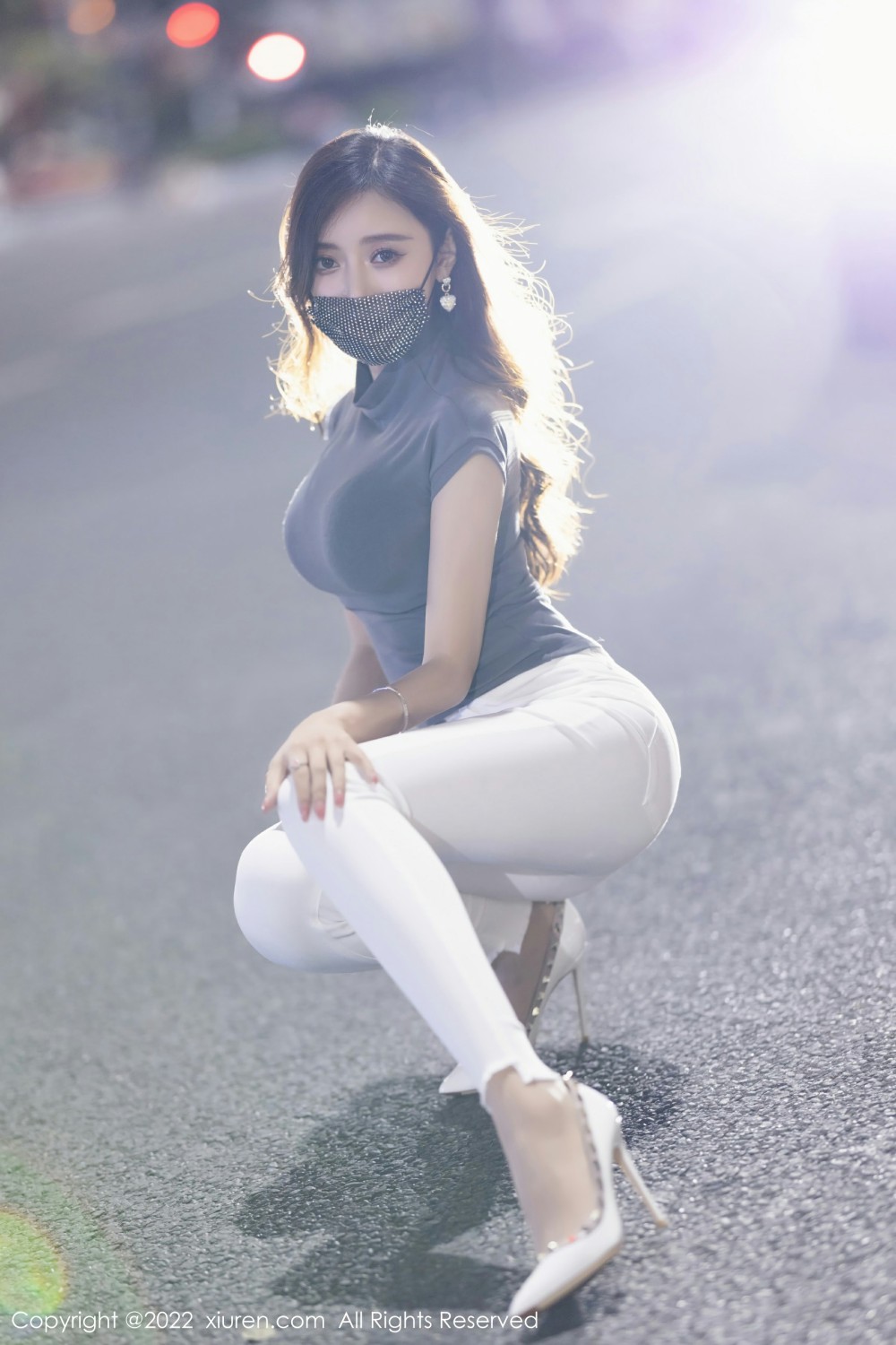 [XiuRen秀人网]No4621王馨瑶yanni白色长裤-[秀人套图]