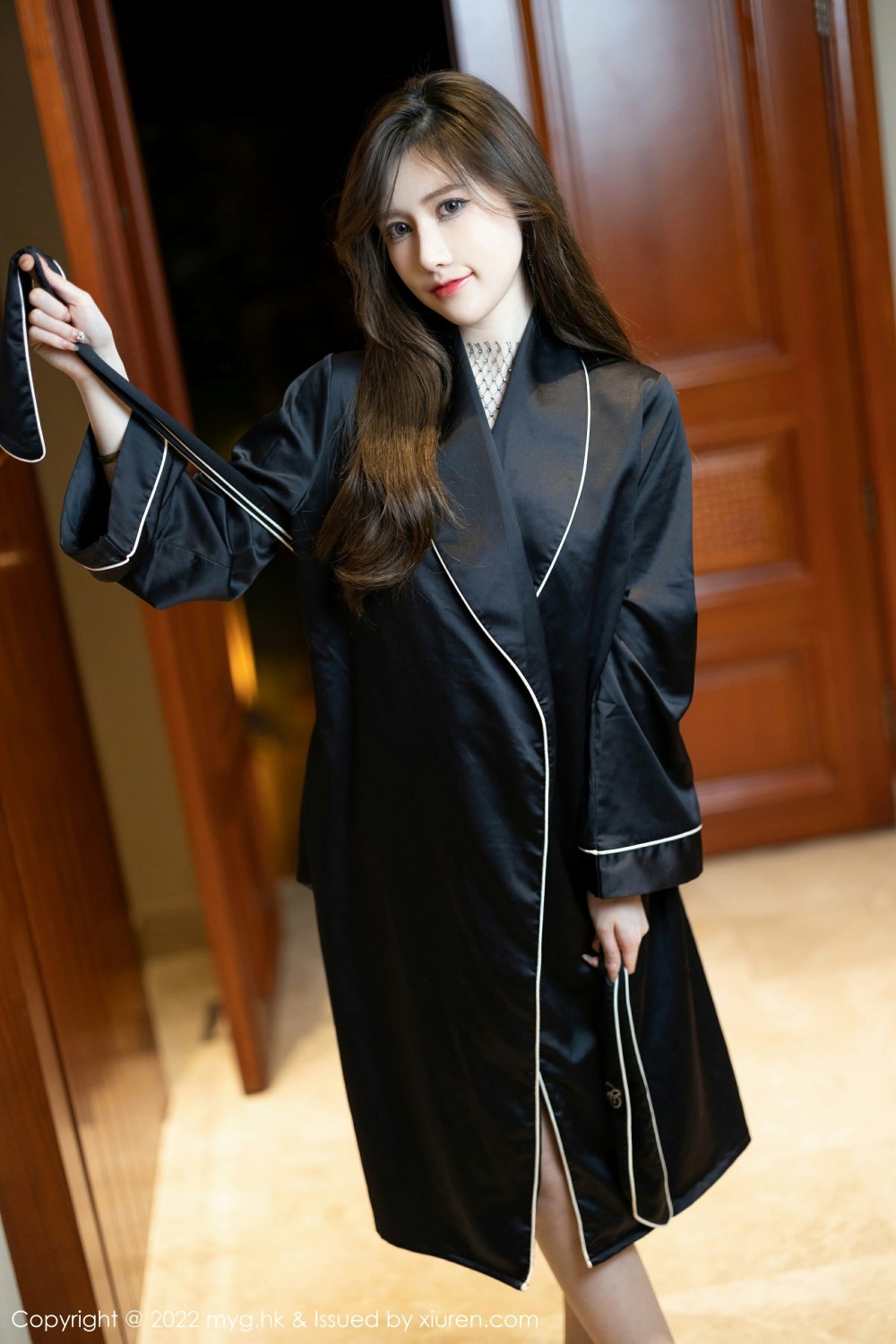 [MyGirl美媛馆]VOL628美桃酱睡袍写真-[秀人套图]