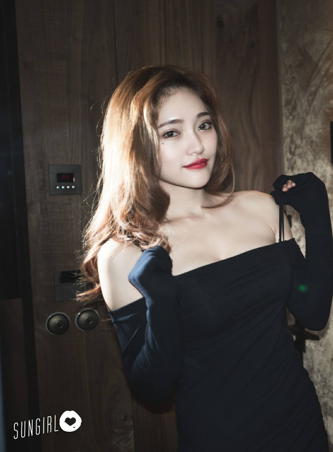 [SUNGIRL阳光宝贝]NO027极致曲线Donna奶妹-线上写真Part1奶妹-COSPLAY