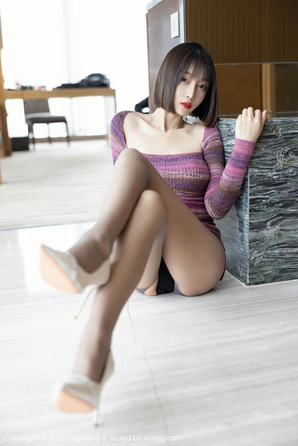 [HuaYang花漾写真]VOL487玥儿玥er丝足美腿-[秀人套图]