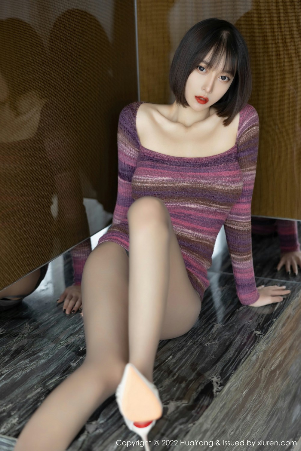 [HuaYang花漾写真]VOL487玥儿玥er丝足美腿-[秀人套图]