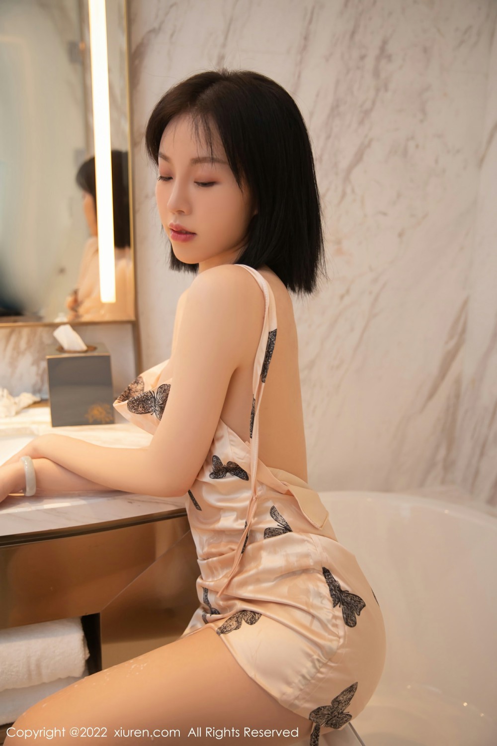 [XiuRen秀人网]No4635一颗甜蛋黄a浴缸写真-[秀人套图]