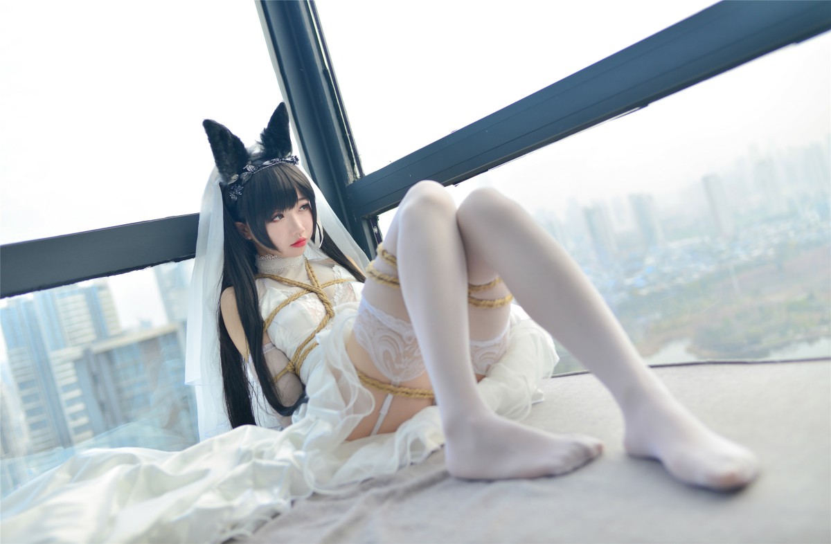 Cos小姐姐雪琪-爱宕高跟美腿与婚纱-COSPLAY