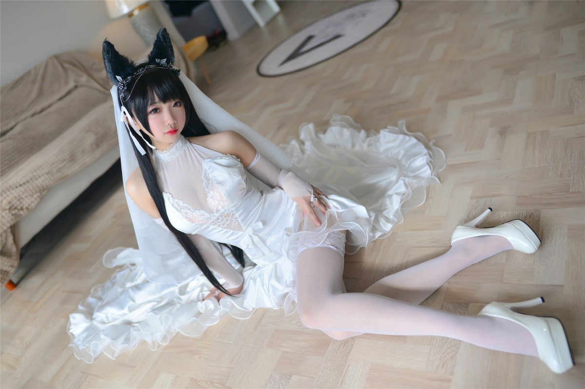 Cos小姐姐雪琪-爱宕高跟美腿与婚纱-COSPLAY